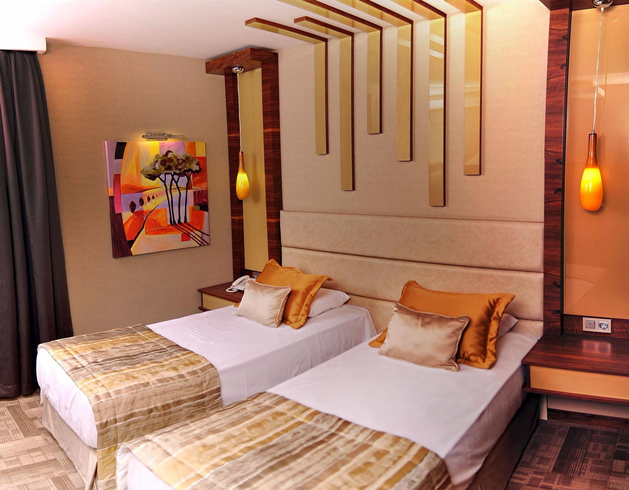 Avin Hotel Ізмір Екстер'єр фото